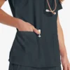 Blusa de trabajo con cuello en V Eds Essentials para mujer