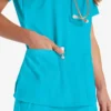 Blusa de trabajo con cuello en V Eds Essentials para mujer