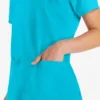 Blusa de trabajo con cuello en V Eds Essentials para mujer