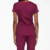 Blusa de trabajo con cuello en V Eds Signature para mujer