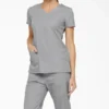Blusa de trabajo con cuello en V Eds Signature para mujer Blusa de trabajo con cuello en V Eds Signature para mujer