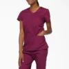 Blusa de trabajo con cuello en V Eds Signature para mujer