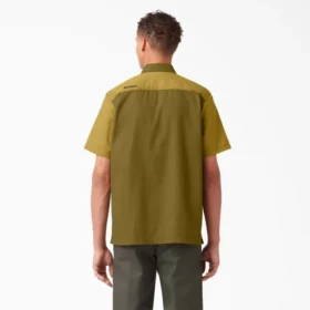 Camisa de trabajo de pantalón corto con botones de sarga