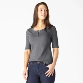 Camisa Henley de manga corta para mujer con pantalones cortos