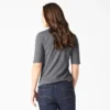 Camisa Henley de manga corta para mujer con pantalones cortos