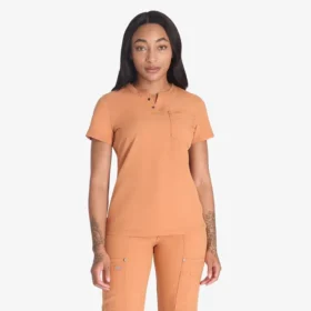 Camisa médica Henley Eds Nxt para mujer