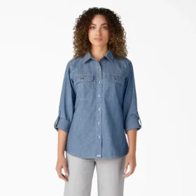 Camisas de trabajo de cambray con lengüetas para mujer