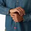 Camisas vaqueras ligeras de manga larga Camisas vaqueras ligeras de manga larga
