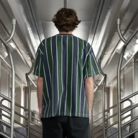 Camiseta a rayas de Jake Hayes