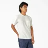 Camiseta con bolsillo teñida en prenda Camiseta con bolsillo teñida en prenda
