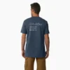 Camiseta con bolsillo y estampado «United by Work» Camiseta con bolsillo y estampado «United by Work»