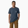 Camiseta con bolsillo y estampado «United by Work» Camiseta con bolsillo y estampado «United by Work»