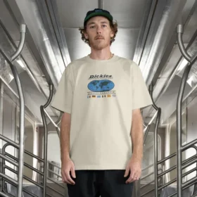 Camiseta con estampado de Jake Hayes