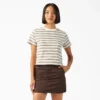 Camiseta corta de mujer con rayas y bolsillo Camiseta corta de mujer con rayas y bolsillo