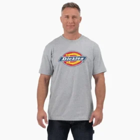 Camiseta gráfica de manga corta con logotipo tricolor