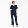 Camiseta médica unisex con cuello en V de Eds Signature