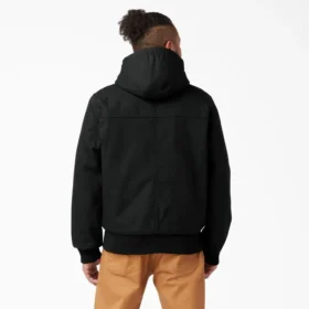 Chaqueta con capucha de lona rígida