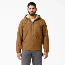 Chaqueta con capucha y forro polar de pelo largo
