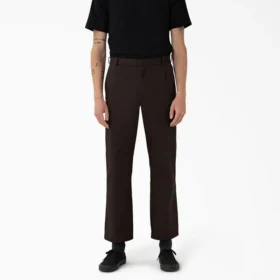 Highsnobiety y Dickies: pantalones de trabajo con pliegues