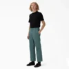 Highsnobiety y Dickies: pantalones de trabajo con pliegues Highsnobiety y Dickies: pantalones de trabajo con pliegues