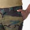 Pantalones cargo de corte ajustado