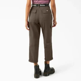 Pantalones cargo de corte relajado y largo recortado para mujer Pantalones cargo de corte relajado y largo recortado para mujer