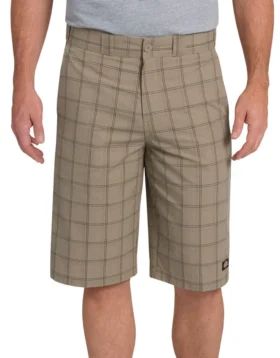 Pantalones cortos a cuadros de 13″ con corte regular y bolsillos multiusos