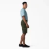 Pantalones cortos cargo de algodón de 28 cm con corte holgado y elástico Pantalones cortos cargo de algodón de 28 cm con corte holgado y elástico