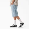 Pantalones cortos vaqueros de carpintero desgastados y holgados, 33 cm Pantalones cortos vaqueros de carpintero desgastados y holgados, 33 cm