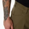 Pantalones de trabajo de corte holgado de Mike Anderson