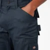 Pantalones de trabajo utilitarios con múltiples bolsillos