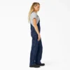Petos de denim de corte recto con doble bolsillo delantero para mujer
