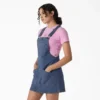 Vestido tipo peto de denim de corte regular para mujer
